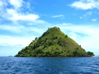 Island near Labuan Bajo / Komodo, Flores